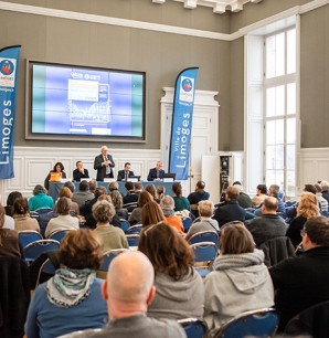 De nombreux commerçants ont répondu présents à l’appel de la Ville pour la première réunion de concertation sur les perspectives de travaux place des Bancs et alentours. La concertation se poursuit pour l’ensemble des habitants sur limoges.fr